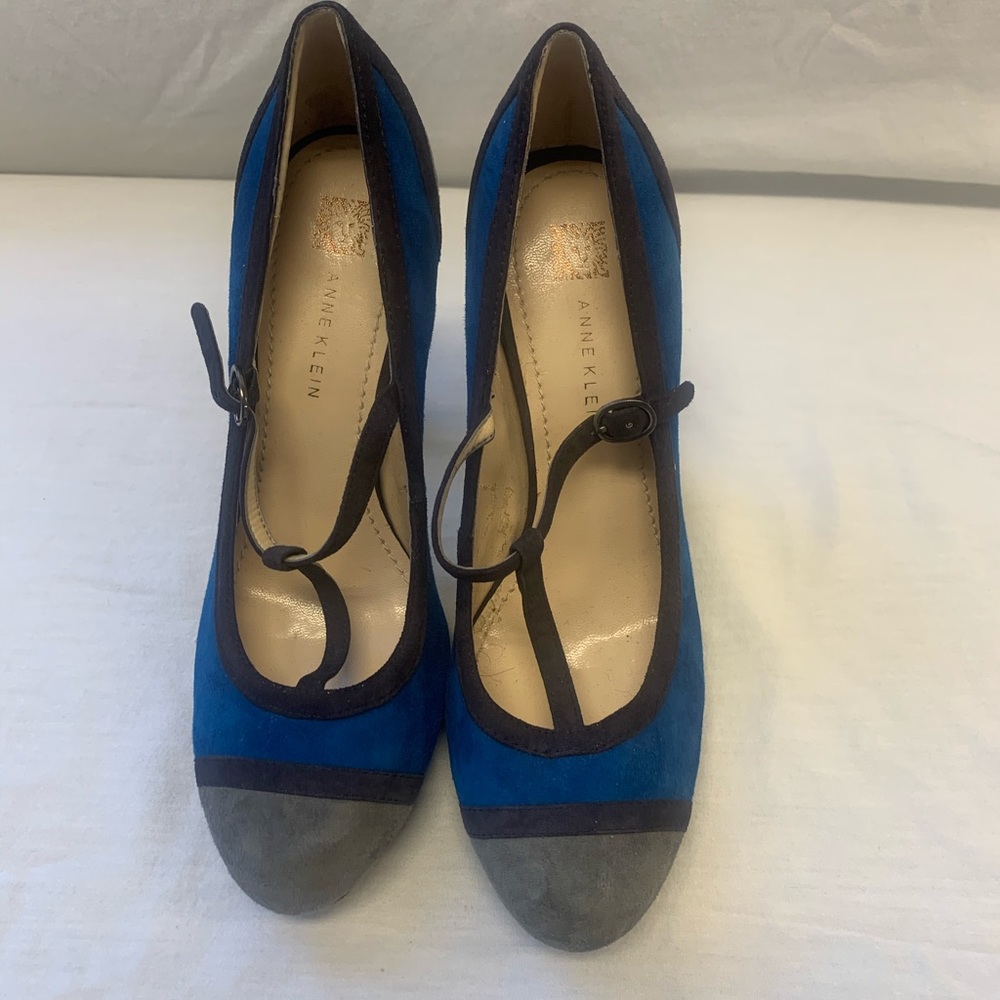 Women’s colorblock heels